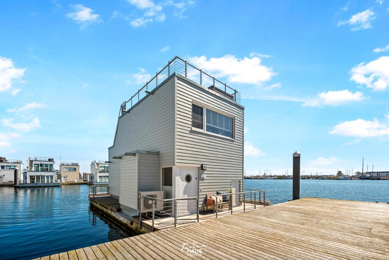 Schwimmendes Haus Aloha Villa Olpenitz Exterior photo